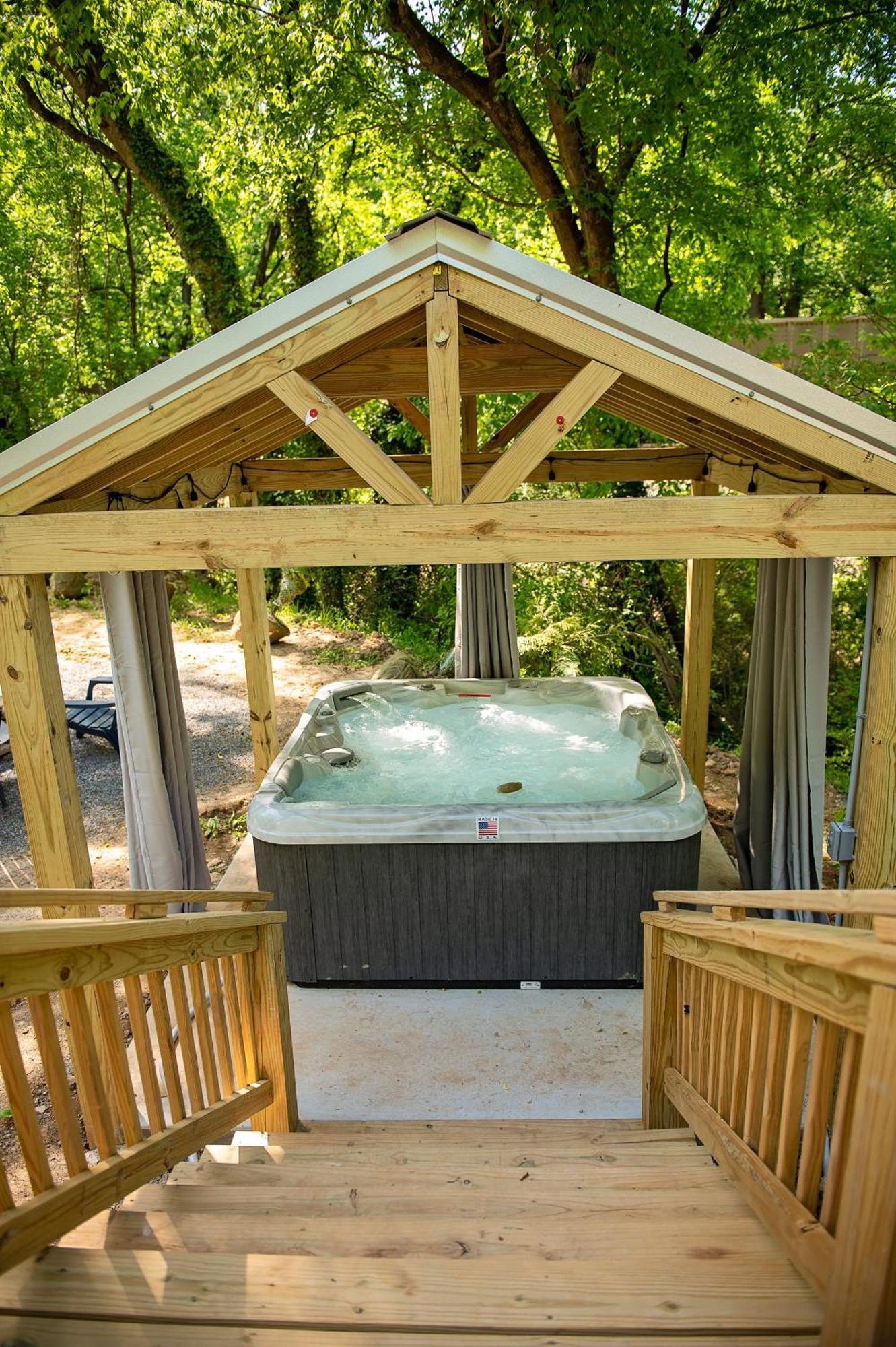 Meg Cabin Tiny Rustic Comfort On Lookout Mtn Чатануга Екстериор снимка