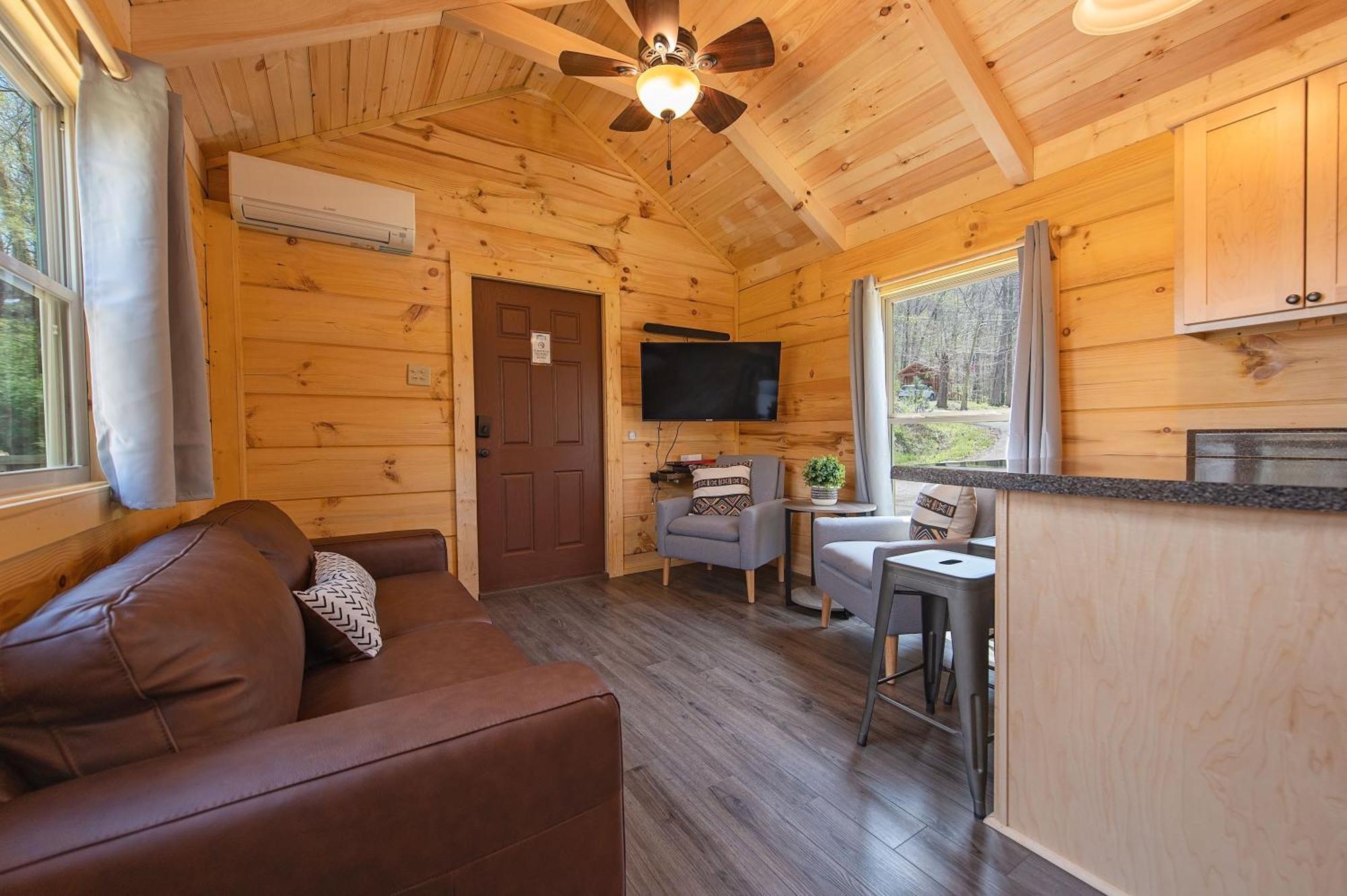 Meg Cabin Tiny Rustic Comfort On Lookout Mtn Чатануга Екстериор снимка